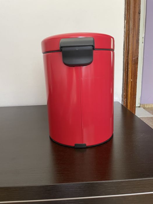Продавам кошче за боклук за стая/офис/баня - барабантия 5л червено