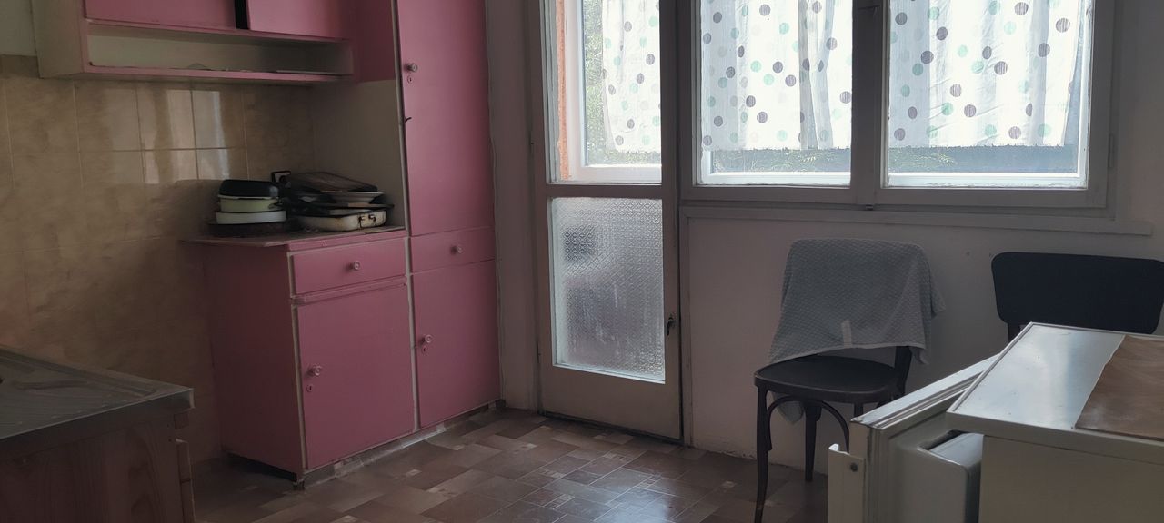 Продава се Тристаен апартамент в Благоевград, Идеален център - 80 кв.м за 919 €/кв.м - Снимка #1