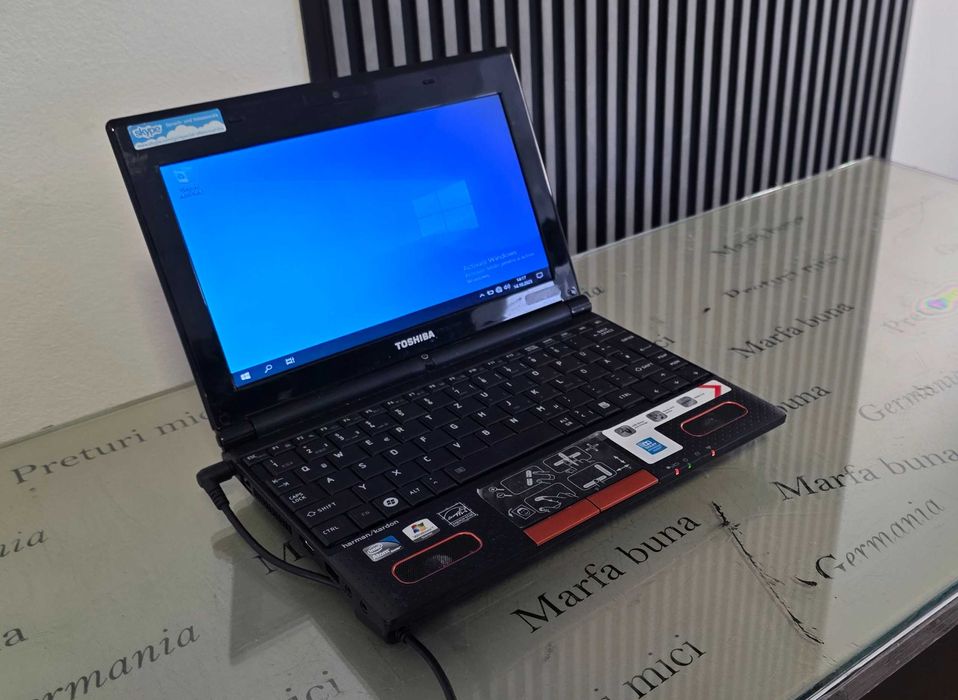 Laptop mini - Toshiba NB520-125 - functional,instalat