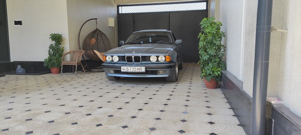 BMW 7 seria 32 dvigatel m3.5