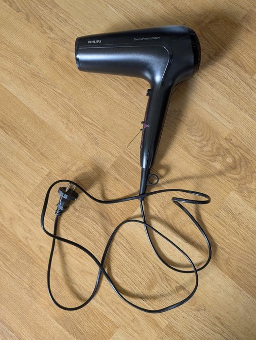 Uscator par Philips 2100W
