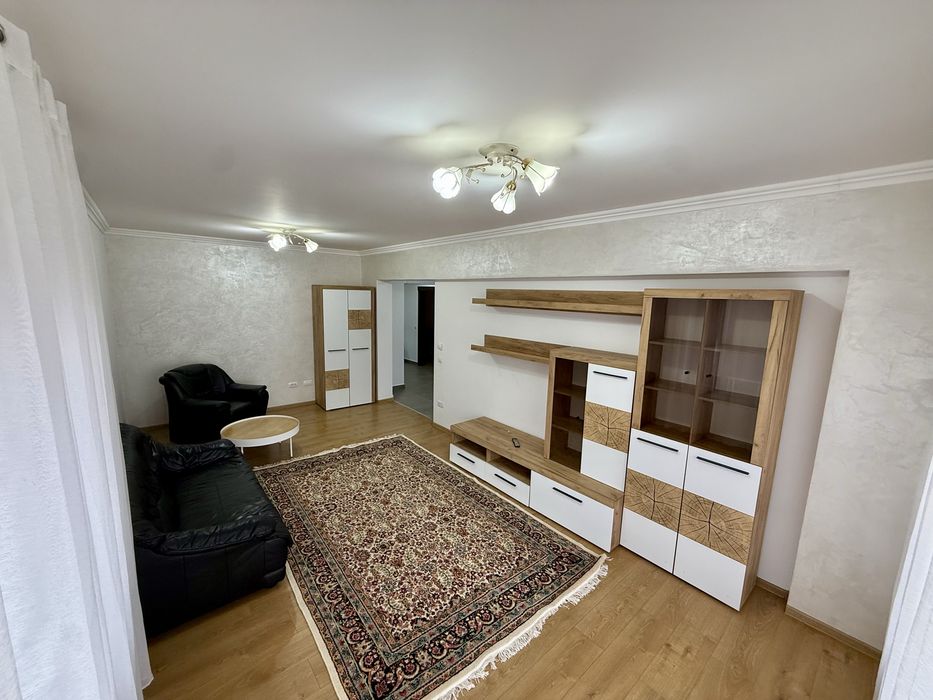 Inchiriez apartament cu 3 camere, complex ANOTIMPURI