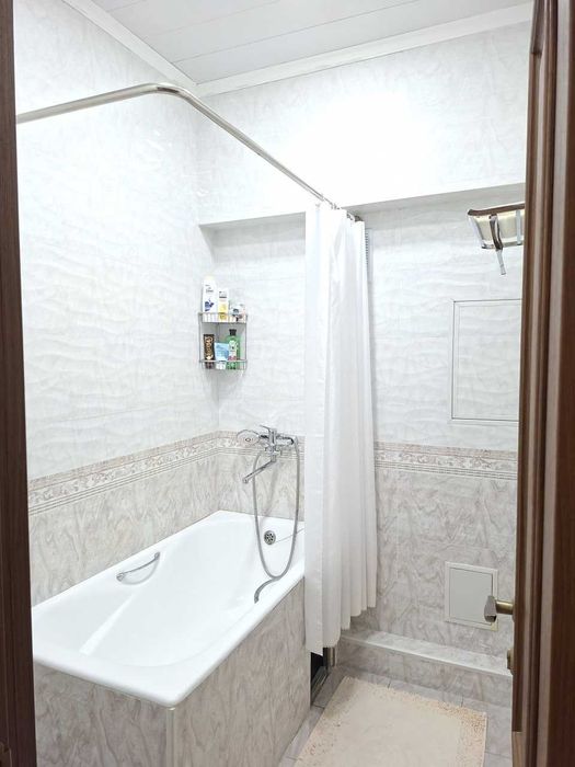 4 комнатная хороший ремонт 100м2 ориентир Японский сад, метро Бадамзар