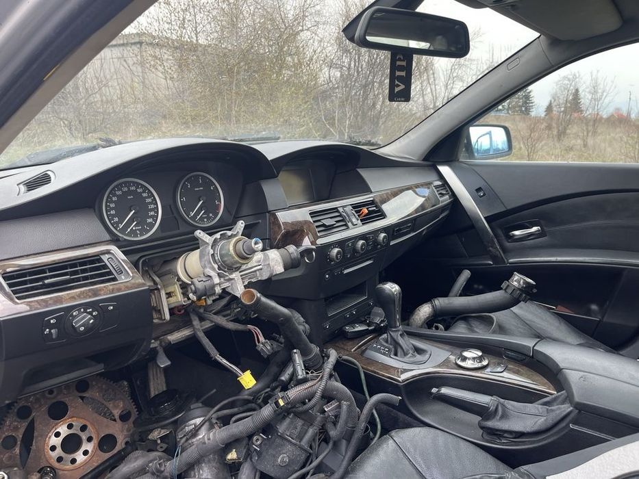 Capac Motor + Carcasa Polen + Grila Parbriz Bmw E60 525d 520d