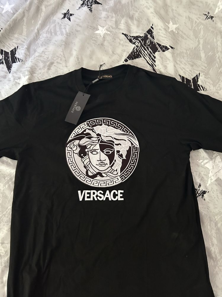 Tricou versace Mesaj doar pe Wapp