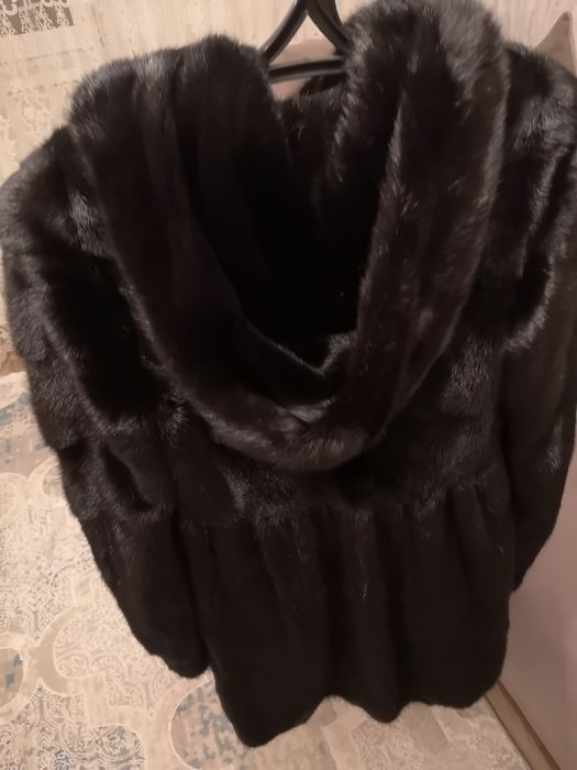 Продам норковую шубу
