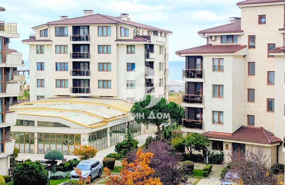 Тристаен апартамент с ГЛЕДКА ПЛАНИНА в к-с „Лонг Бийч“, с. Шкорпиловци