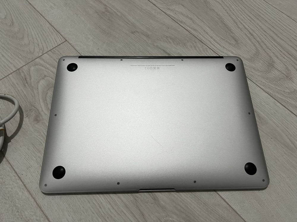 VAND Macbook Air 13” 2014 i5/8GB/128GB