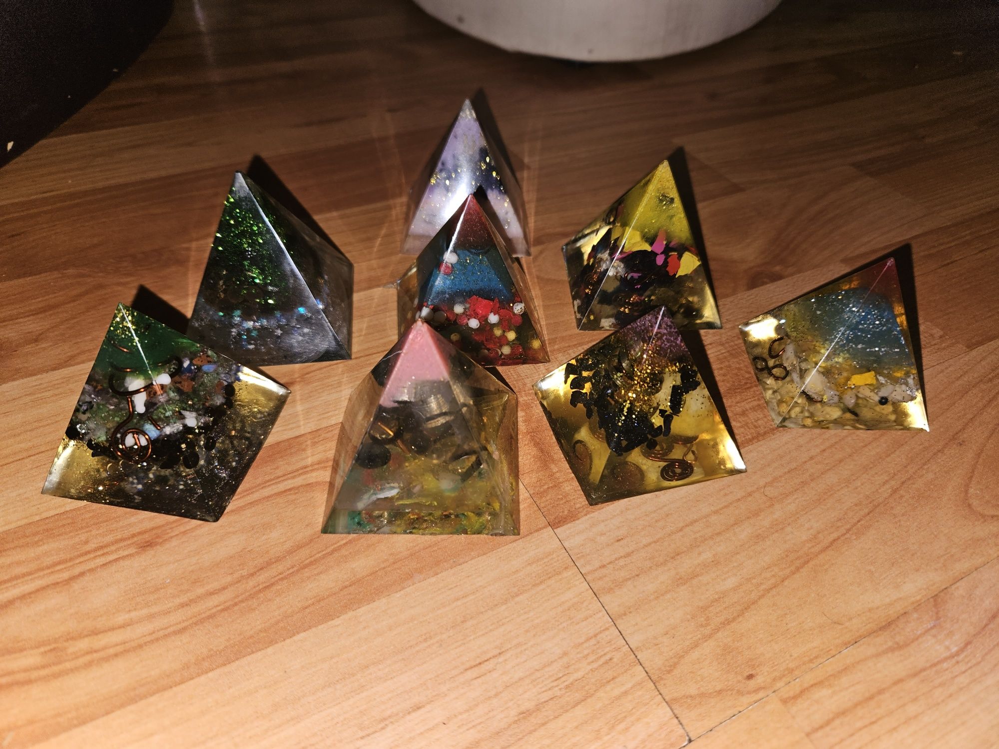 Piramide 6x6 cm, pentru creștere spirituala handmade