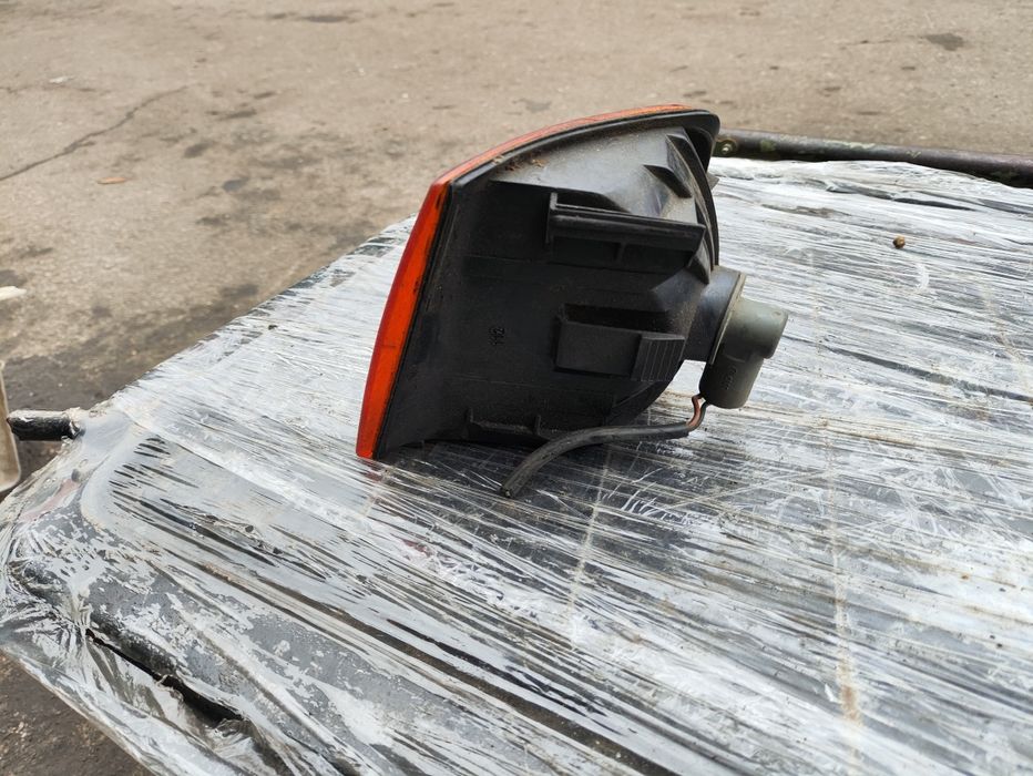 Поворотник пассат б3