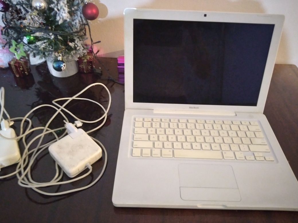 Макбук Apple б/у