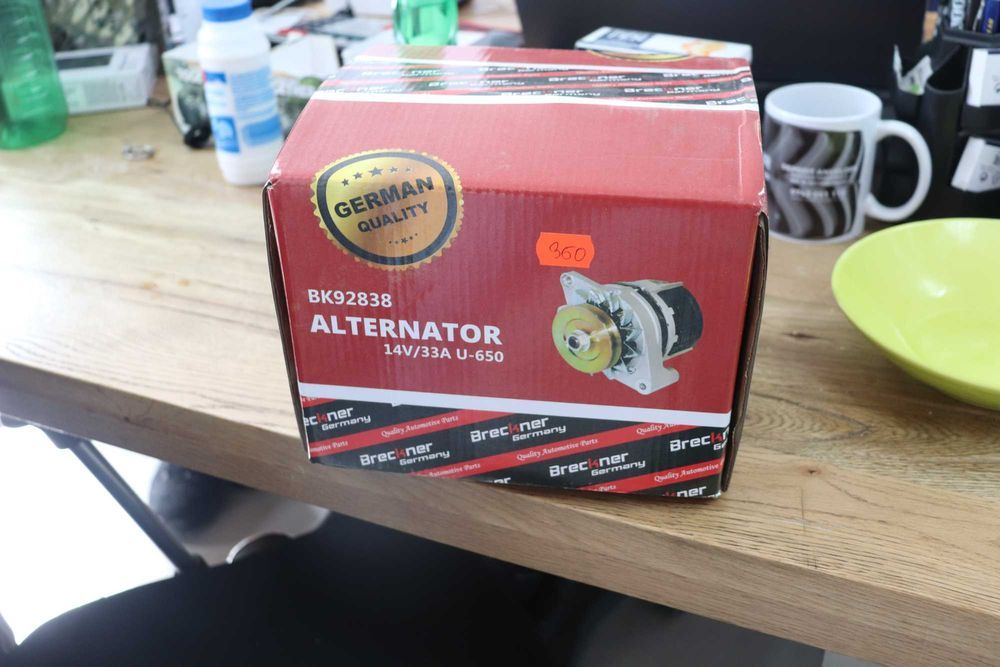 Alternator cu releu incorporat 14V/33A Tractor U650