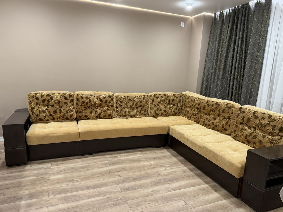 Срочно продаю диван!