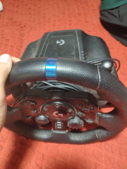 Logitech G923 TRUEFORCE Sim Racing Wheel and Pedals