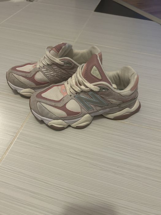New Balance розови