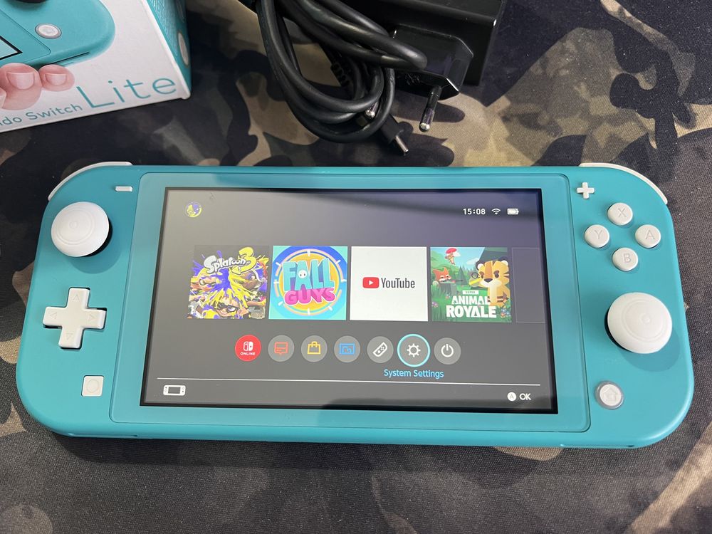 Nintendo Switch Lite full box