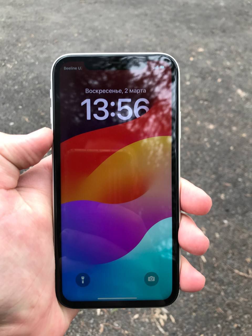 iPhone 11 1yil garantiya bilan