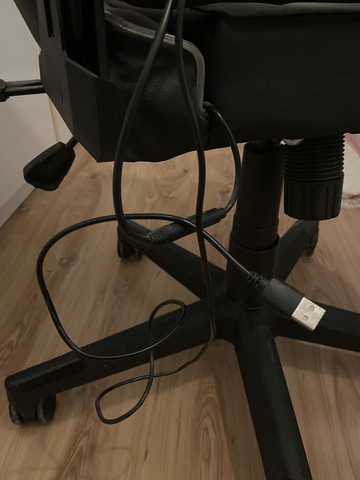 Kring геймарски стол