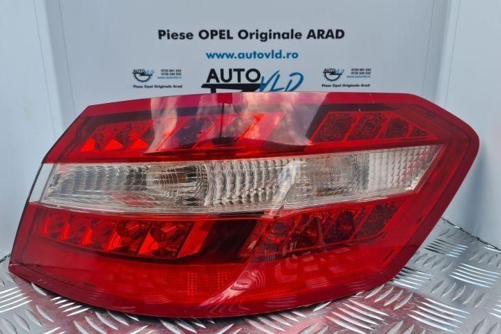Stop aripa dreapta Mercedes E-Class W212