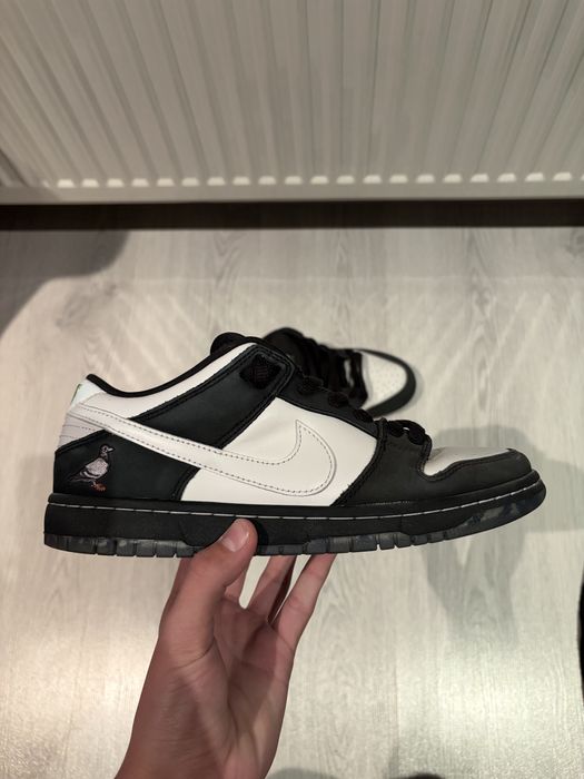 Nike SB "Pigeon Dunk" Low
