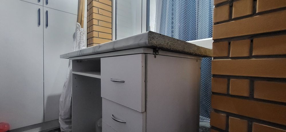 Стол...стол компьютерный