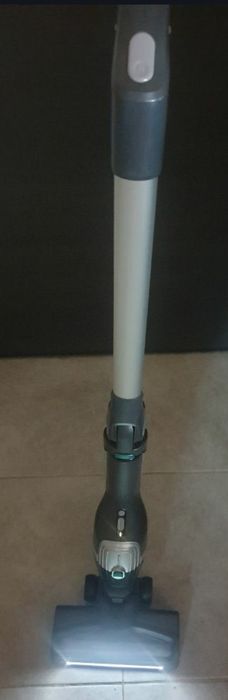 Aspirator vertical fara fir Rowenta X-trem Compact 2in1