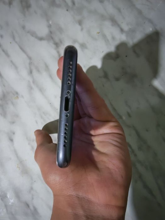 Iphone 11, 64 gb sotiladi