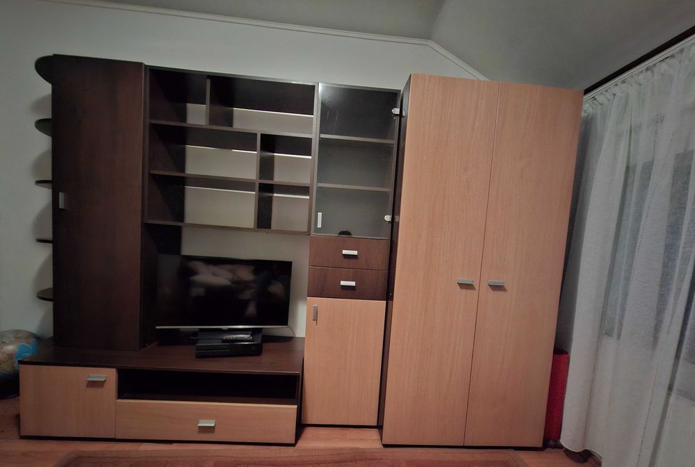 vand mobila sufragerie/camera de zi