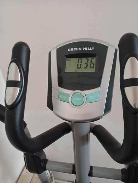 Лижа продаётся для спорта велосипеды