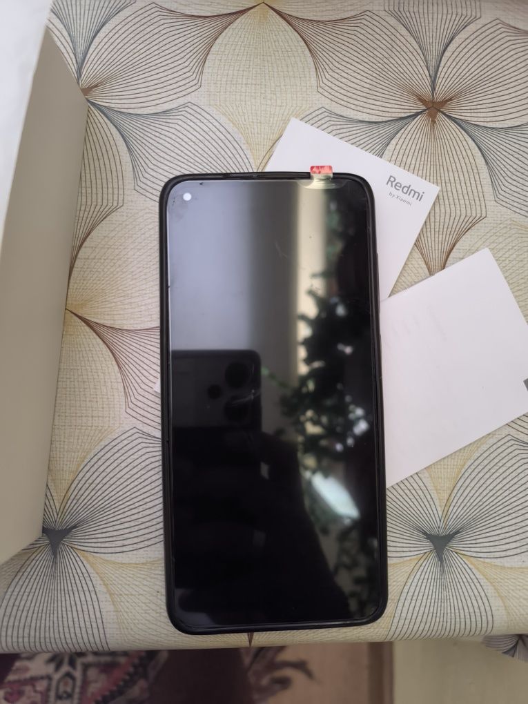 Продавам Xiaomi note 9