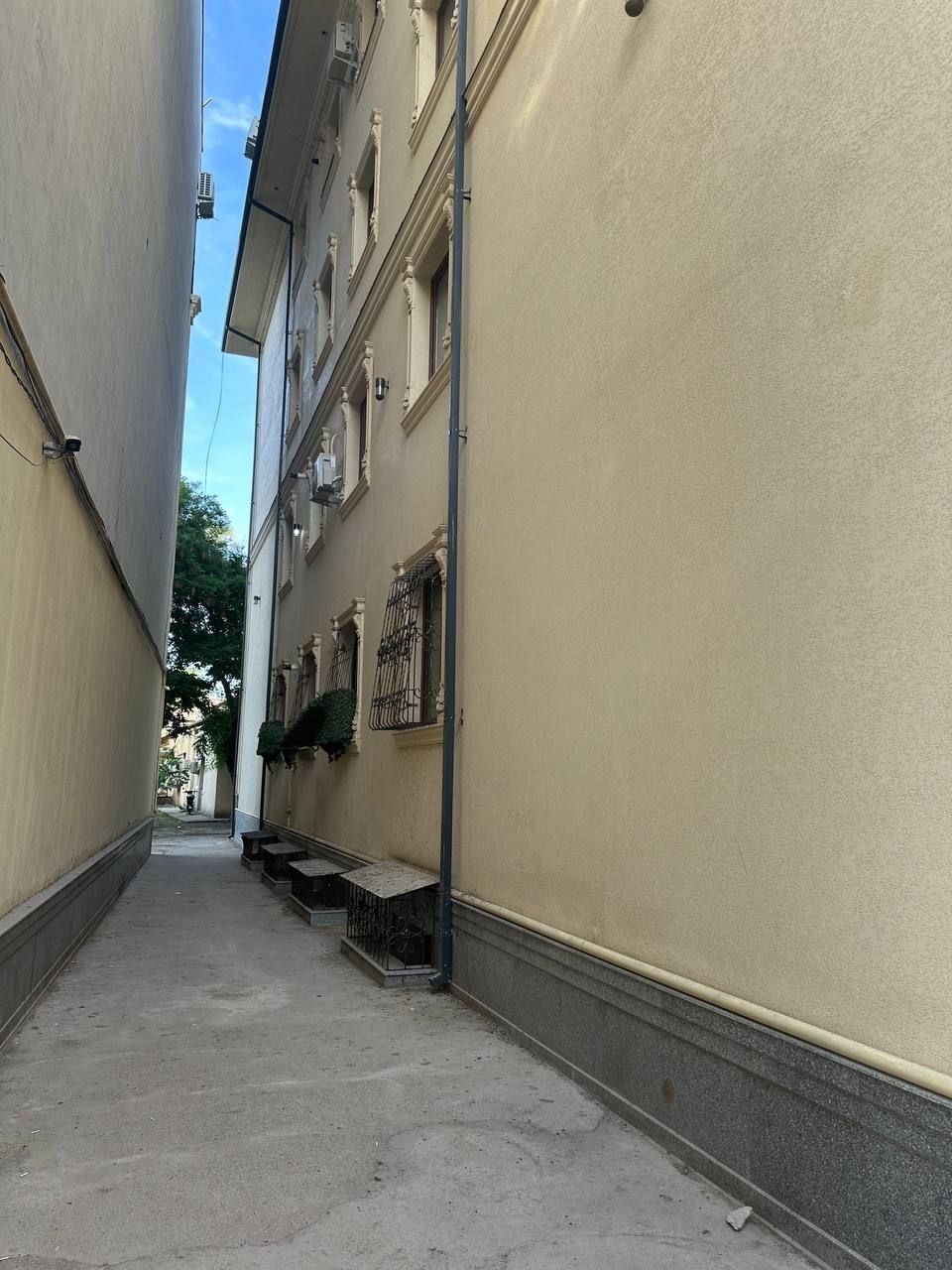 Продам 4/1/5 дуплекс 240м² Буз 2 , экобазар