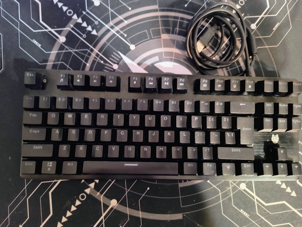 Tastatură mecanică A+K75