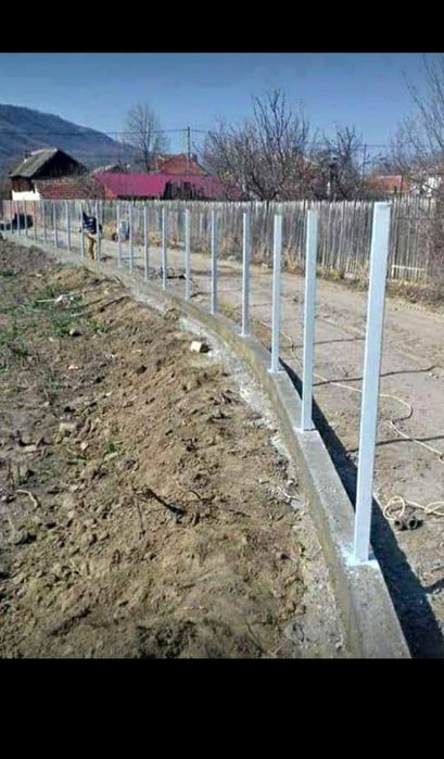 Vând execut la cerere orice modele de garduri și porți