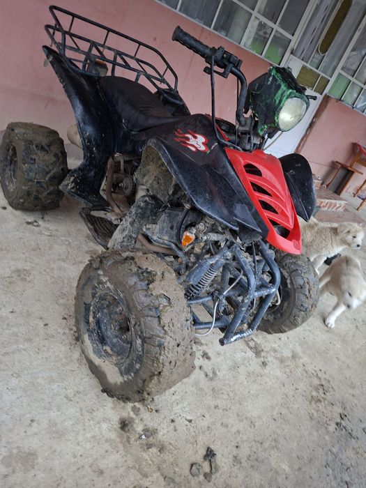 Vând ateveu de 250 cc