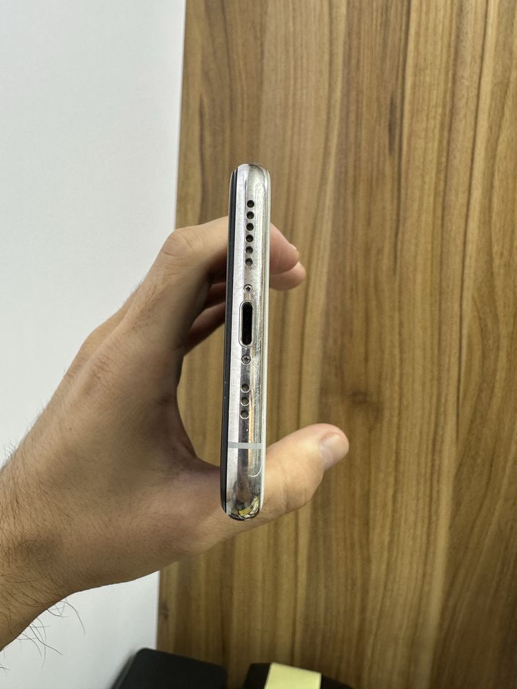 iphone XS, silver, 64gb, 85%