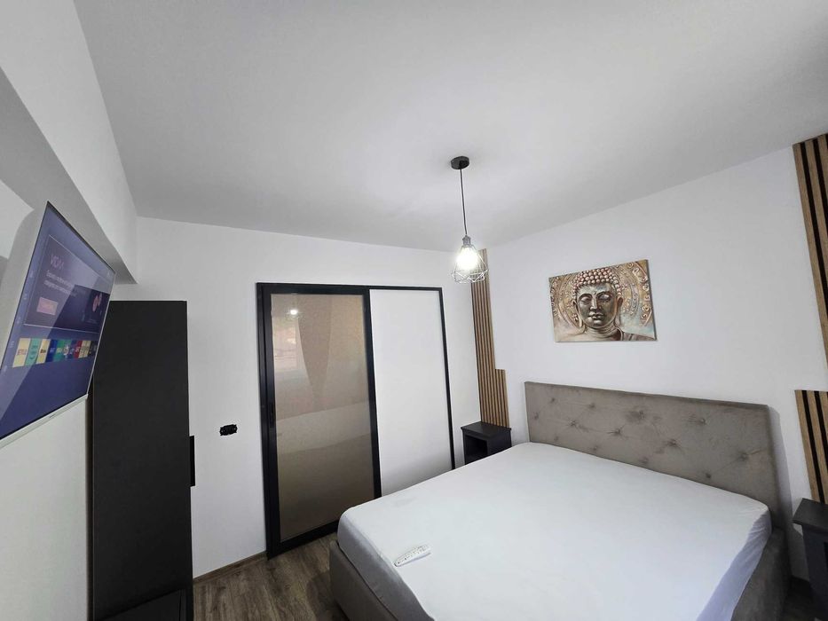 Apartament 3 camere centru-vis vis de River Plazza Mall