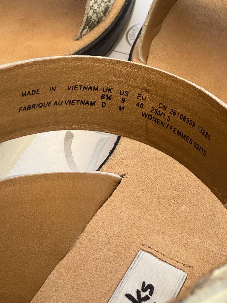 Clarks чисто нови номер 38 естествена кожа