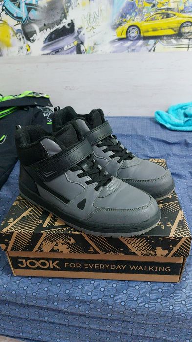 Продам осеннюю обувь 37 размер