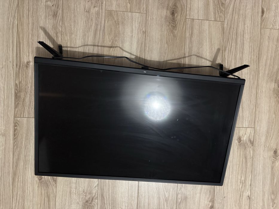 Televizor Smart HD NEI 32” (80cm) – Funcțional, Second Hand