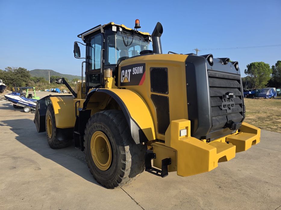 Incărcator frontal Caterpillar 950M