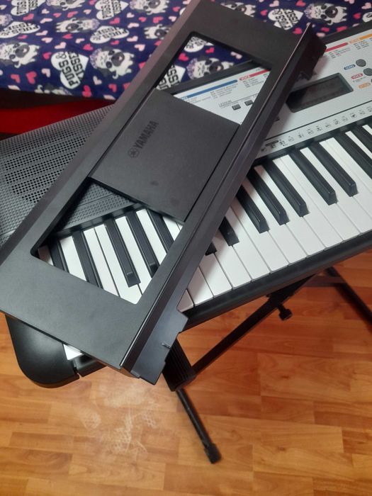 Orga Yamaha YPT-260