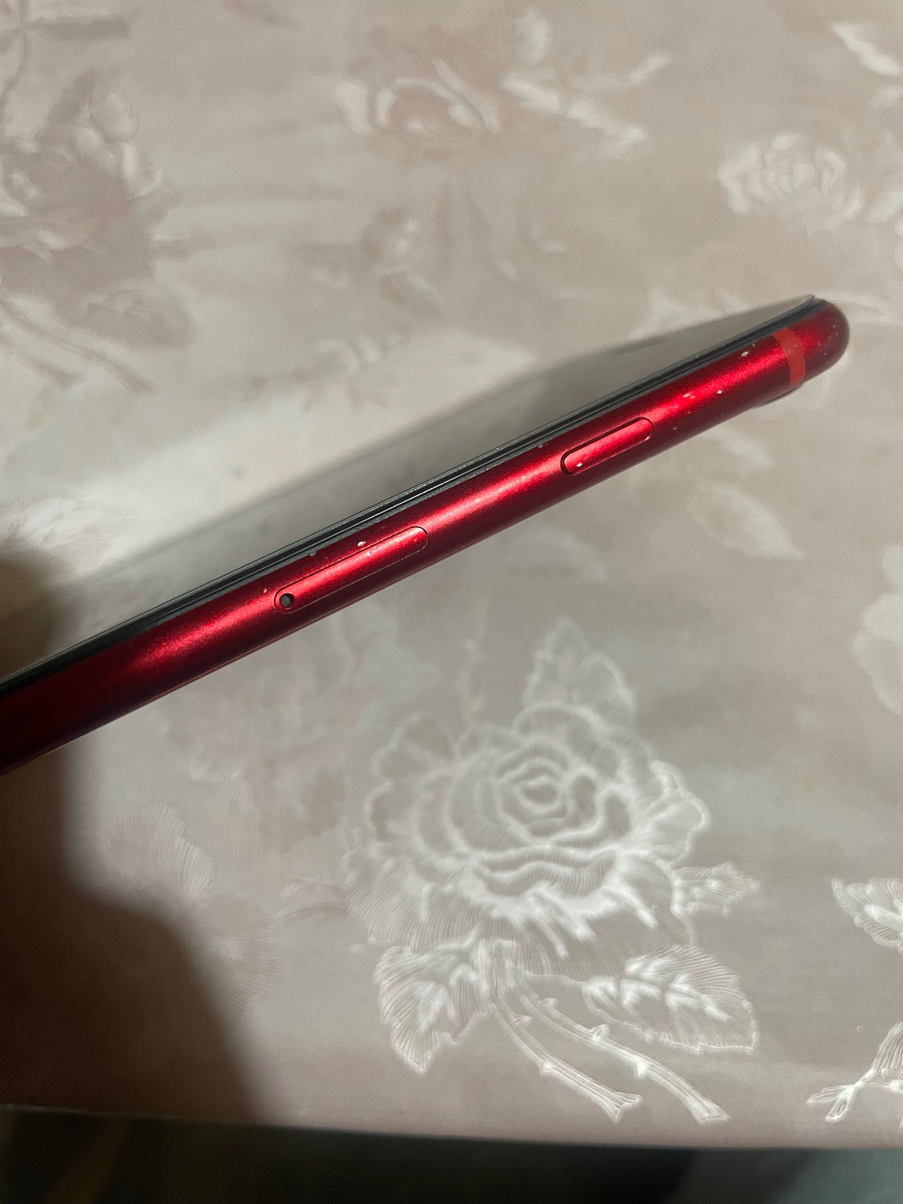 Iphone 8 plus 64GB product red - 73%, Iphone 8 plus червен, запазен!