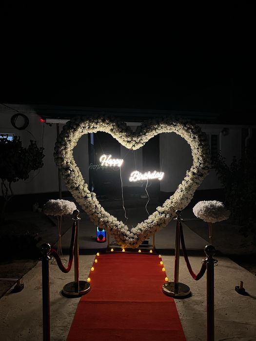 Организуем необычное  поздравление  с  днём  рождение и  руки  сердца