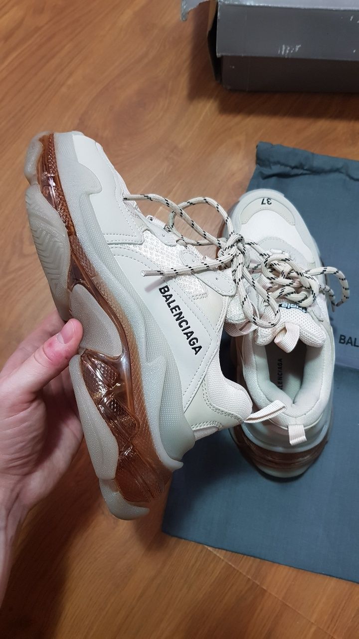 Adidași Balenciaga Triple S • STOC: 37 • Livrare rapidă 1-2 zile •