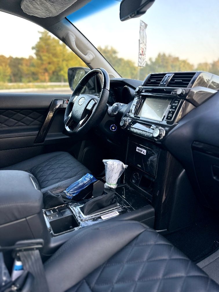 Tayota Land Cruiser Prado 150 VX Full Pozitsyada