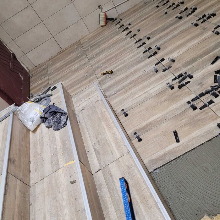 Renovări spatii interioare și exterioare cat și colaborari ??.