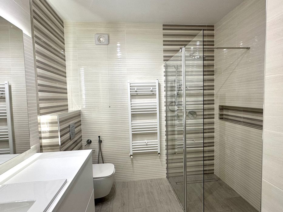 Inchiriez apartament cu 2 camere