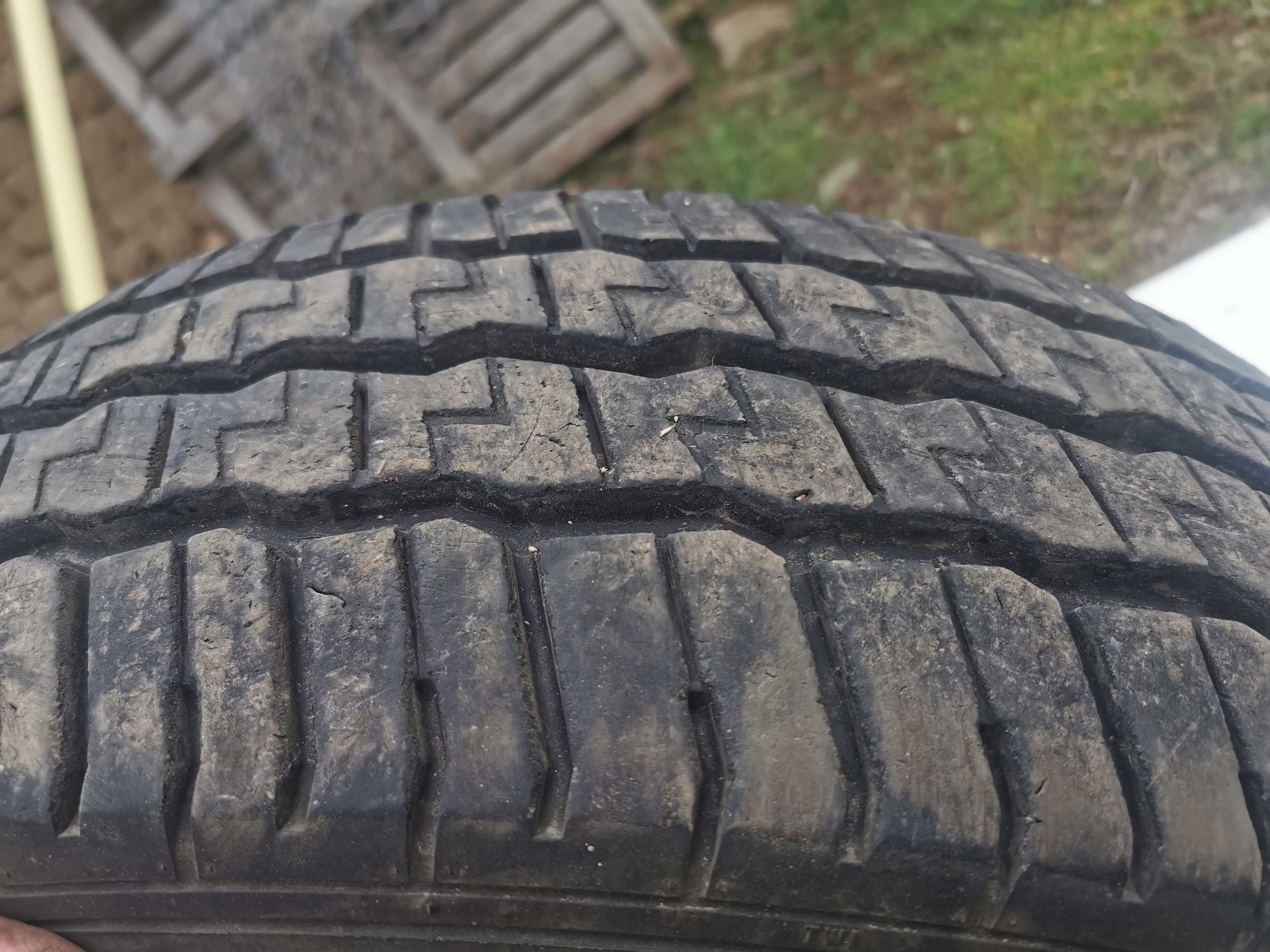 Летни гуми   225/70/R15C 7mm