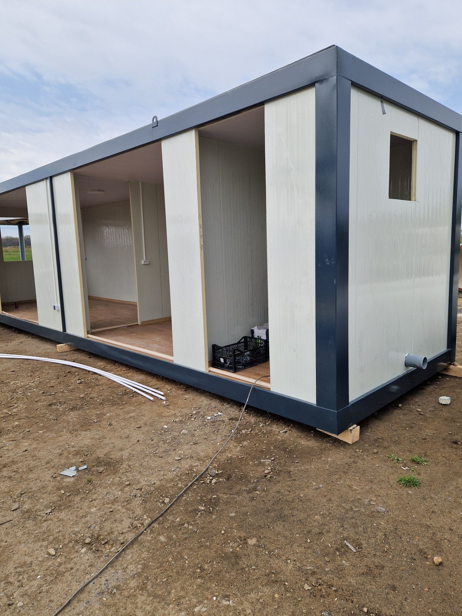 Vând containere modulare birou pret de sezon