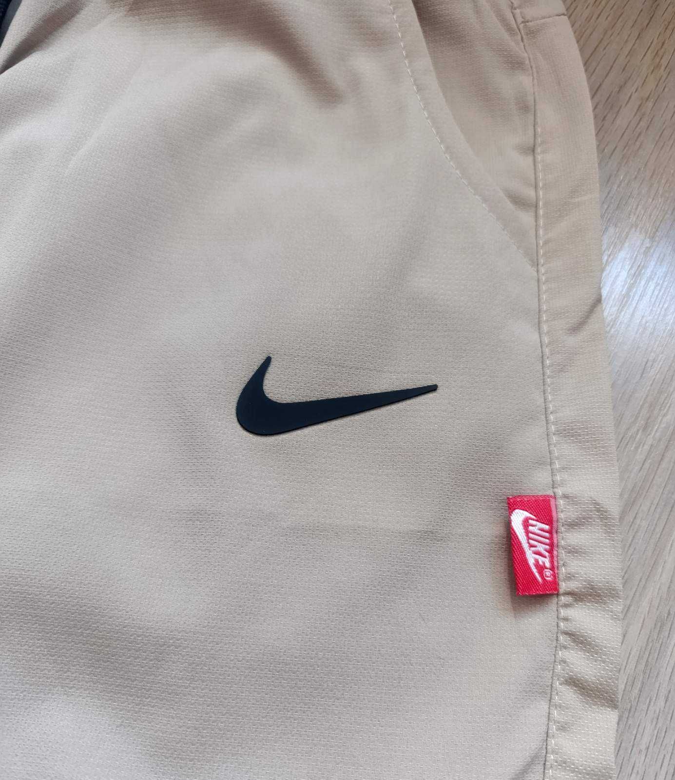 Мъжки карго панталони Nike